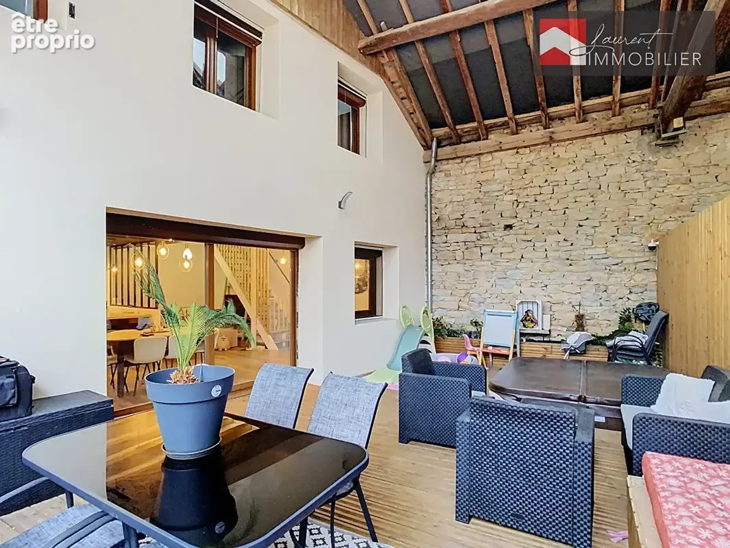 Appartement en Duplex, 3 Chambres + Terrasse abritée et Double Garage - photo 13
