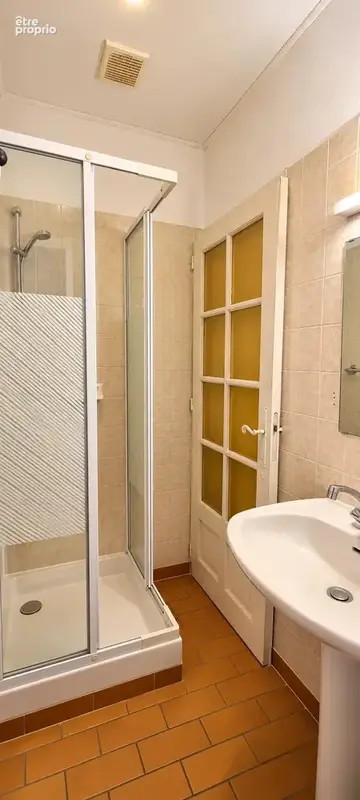 MAISON EN PIERRES XIX ème AVEC dépendance et piscine sur 2600 m² . - photo 20