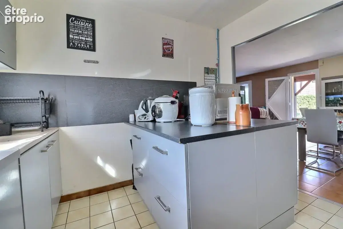 Saulon-la-Chapelle : Maison individuelle de plain-pied de 93m², deux garages, 4 chambres - photo 4