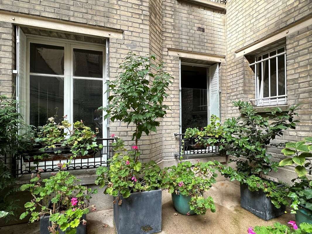 Appartement à PARIS-7E
