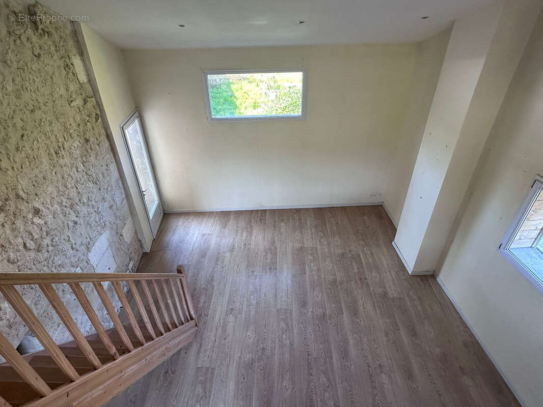 Maison à VILLEGOUGE