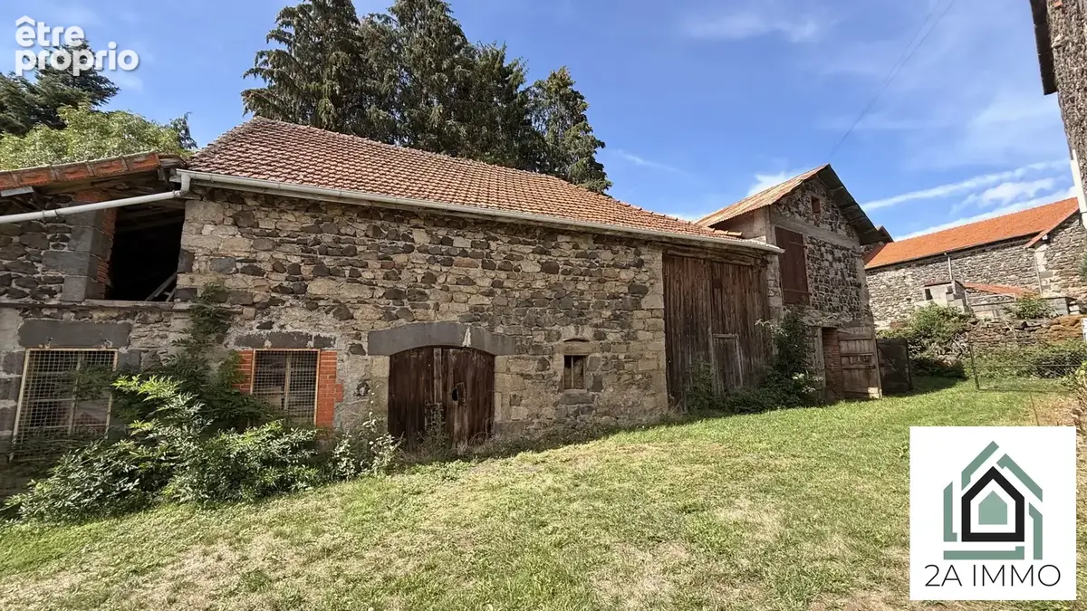 Maison 6 pièces 156 m² à vendre à Saint-Ours (63230) - photo 2