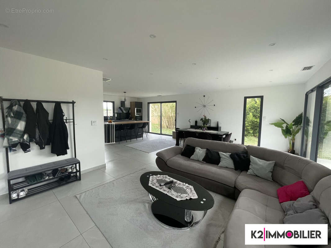 Maison à PIERRELATTE