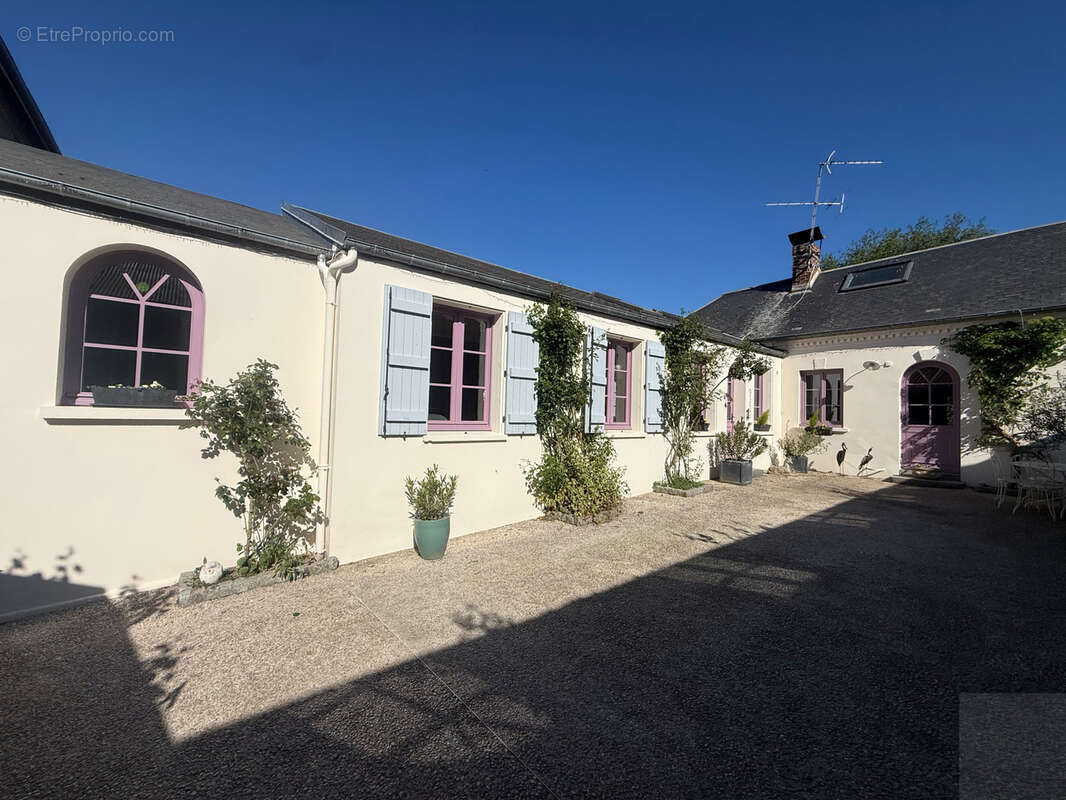 Maison à THEZY-GLIMONT