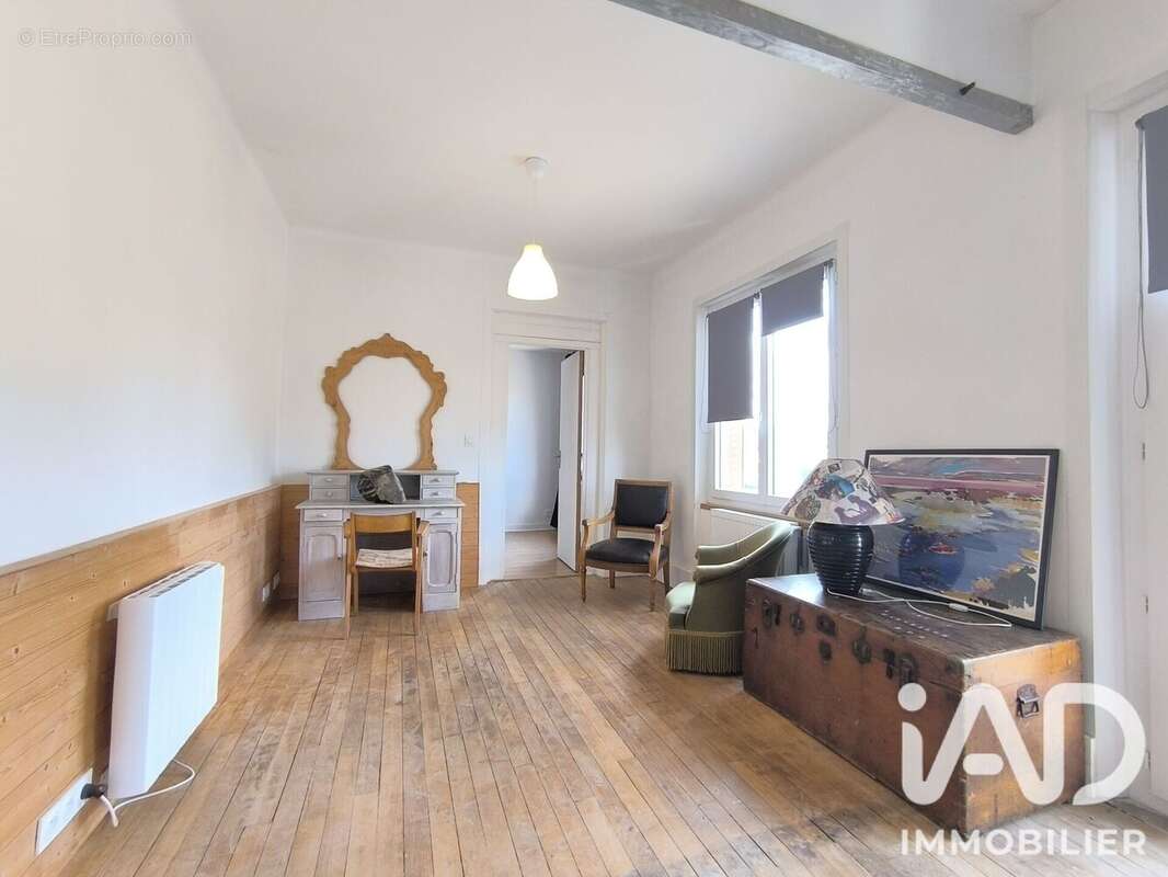 Appartement 185 m² à Giat  - photo 6