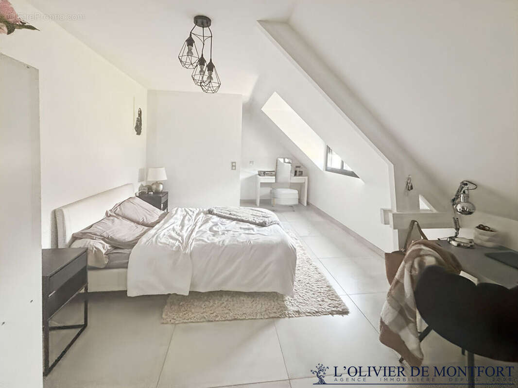 Maison à MONTFORT-L'AMAURY