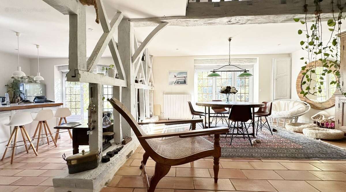 Maison à SAINT-MARTIN-DE-SEIGNANX