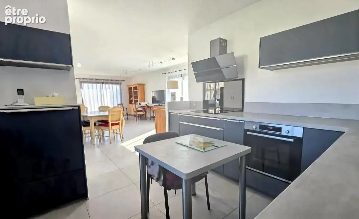 Maison 5 pièces 145 m² à vendre à Romans (01400) - photo 6