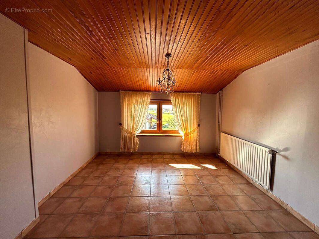 Maison à JESONVILLE