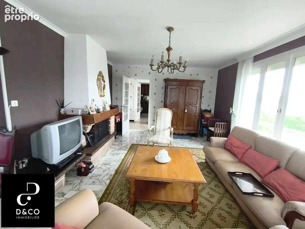 Maison à rénovée, beau terrain - photo 7