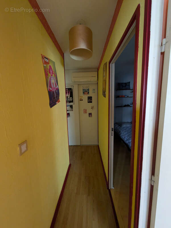 Appartement à BAGNOLS-SUR-CEZE