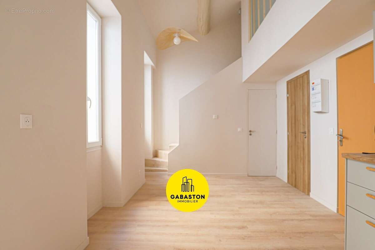 Appartement 31 m² à Marseille-4e  - photo 4
