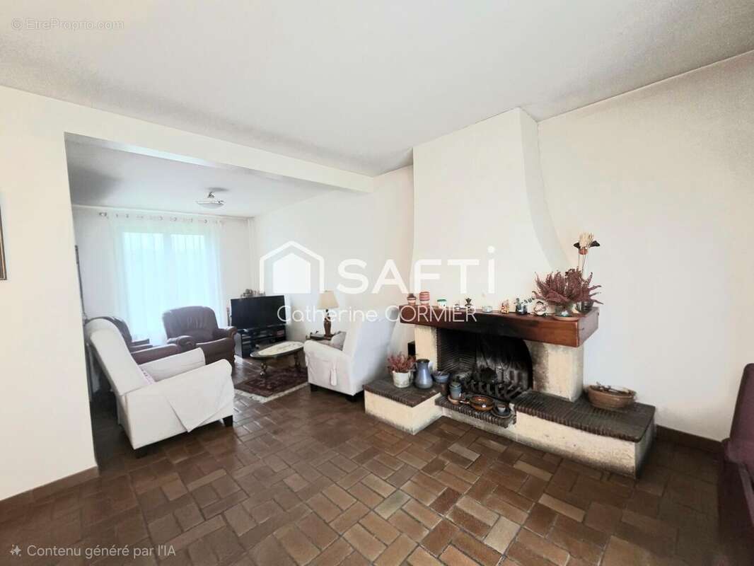 Photo 2 - Maison à AVRILLE