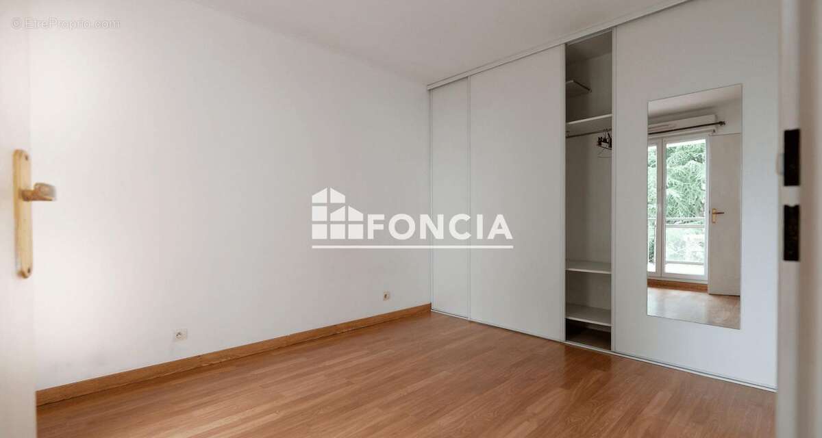Appartement à DAMMARIE-LES-LYS