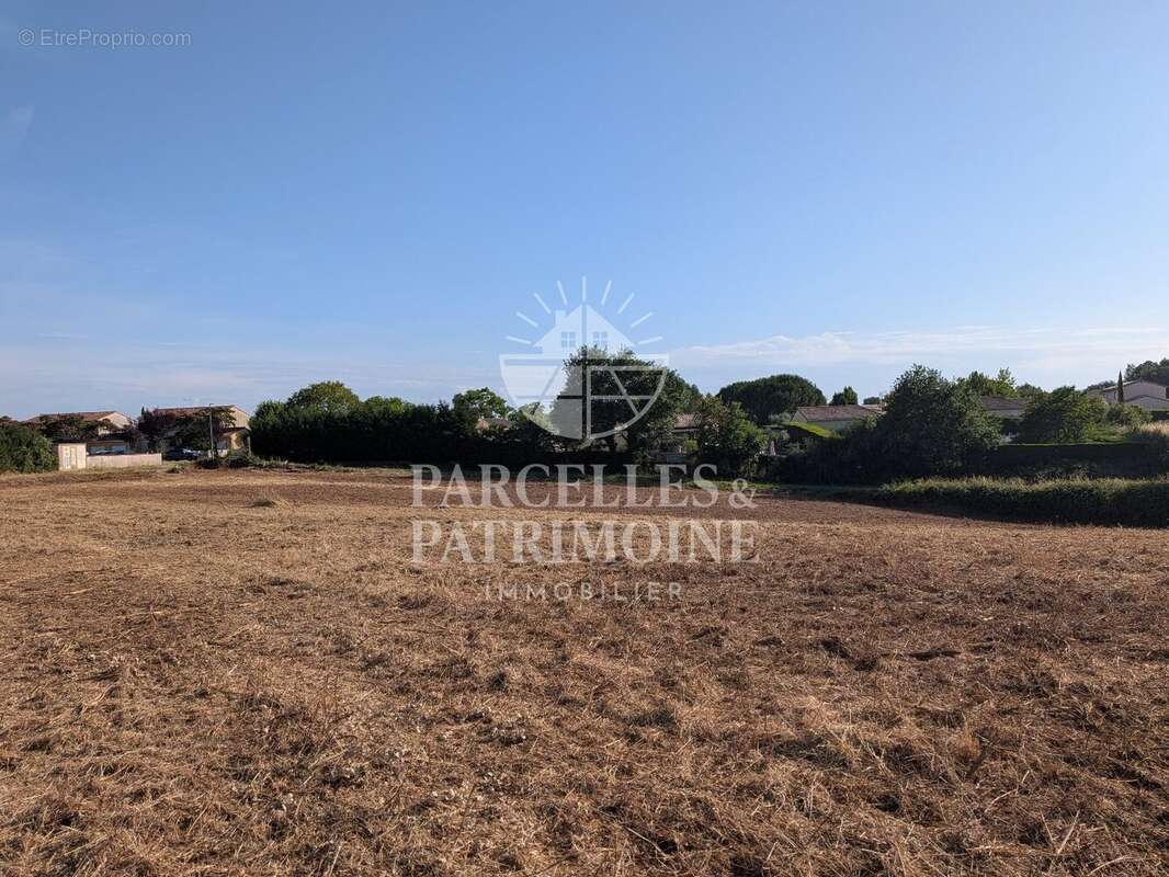EXCLUSIVITÉ À BÉRAT  Terrain viabilisé de 563 m² dans le lotissement "La Clef des Champs" - photo 2