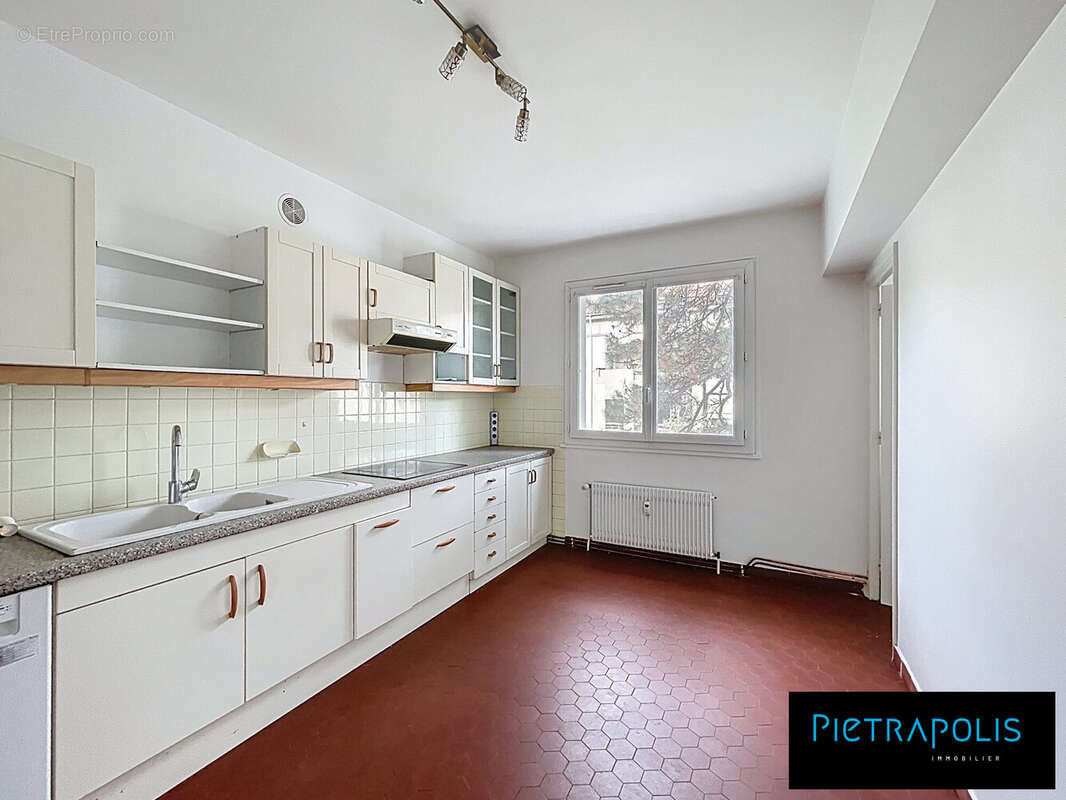 Appartement à LYON-8E