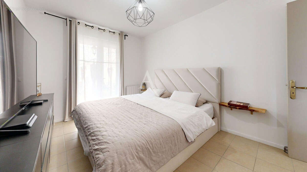 Maison à JOUY-LE-MOUTIER