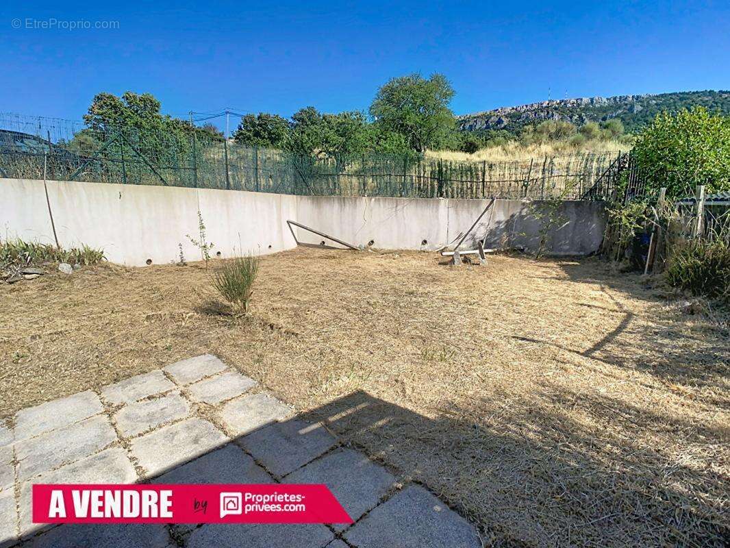 Appartement Plan D Aups Sainte Baume 2 pièce(s) 44 m2 - photo 2