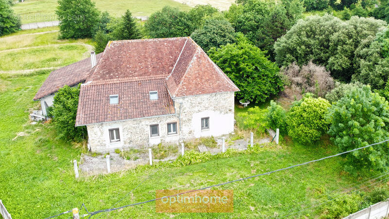 Maison à SAUVETERRE-DE-BEARN