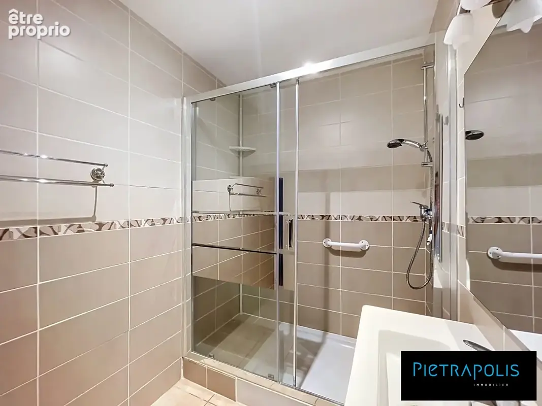 Appartement 3 pièces 68 m² à vendre à Villeurbanne (69100) - photo 8