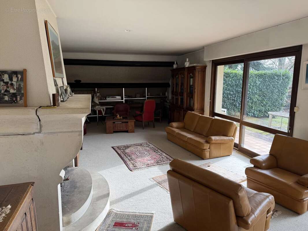 Maison à DRACY-LE-FORT