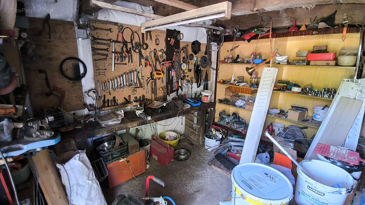Maison à LES CARS