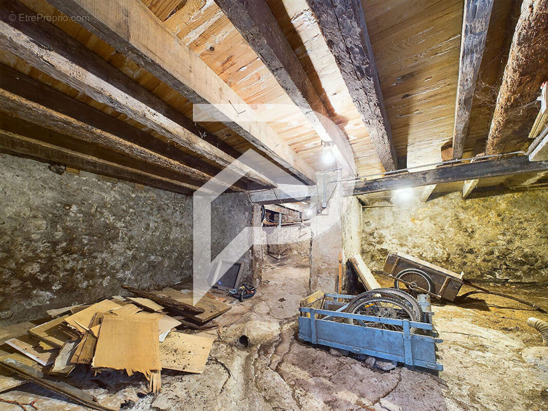 Maison à TOURNON-SUR-RHONE