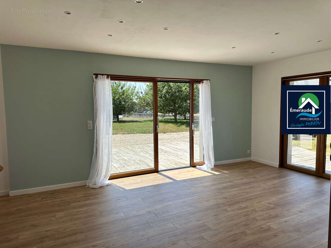Maison contemporaine 7 pièces de 138m2 A 10 minutes des plages de SAINT CAST LE GUILDO - photo 5