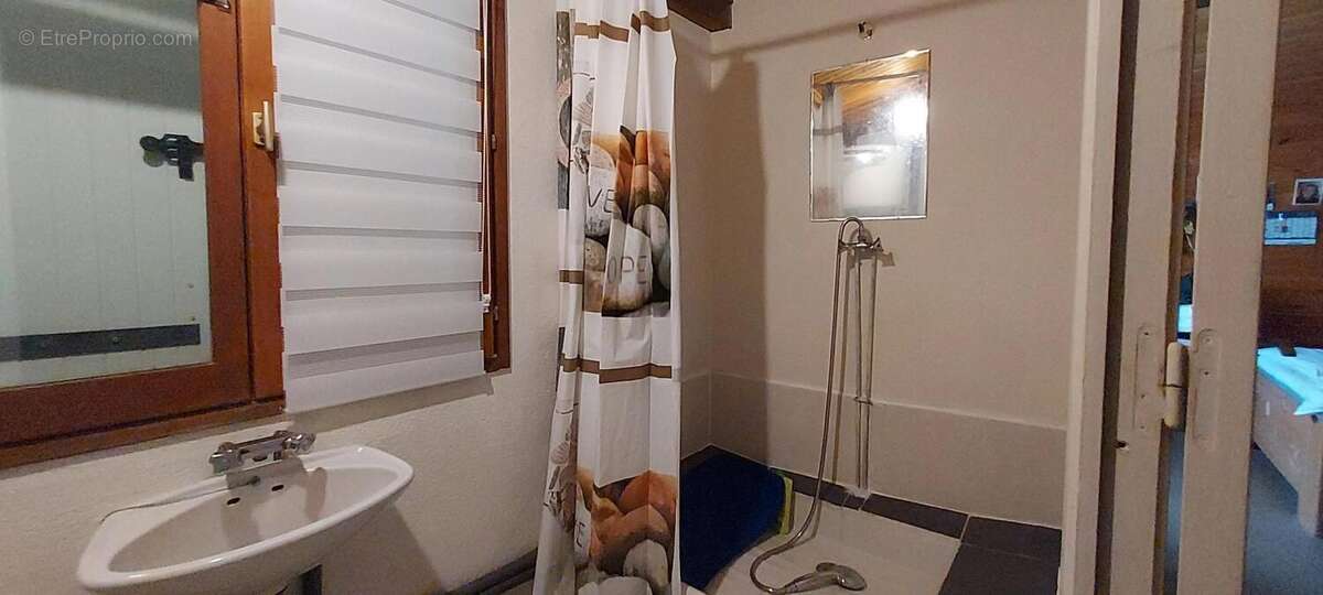 Maison à LES MARTYS