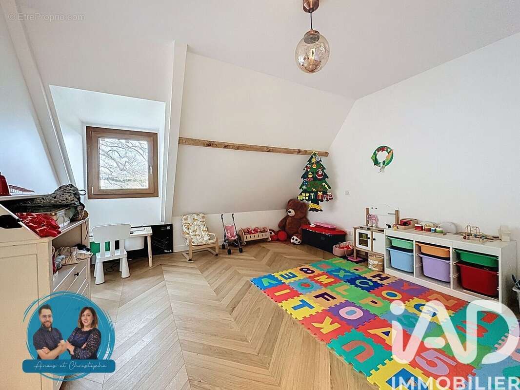 Maison 180 m² à Prunay-En-Yvelines  - photo 9