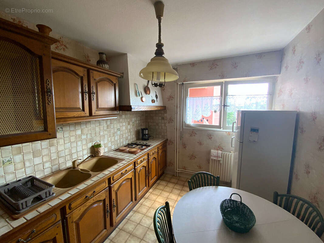 LE CREUSOT, résidence avec ascenseur - Appartement de 61 m² hab. (2 chambres). - photo 2