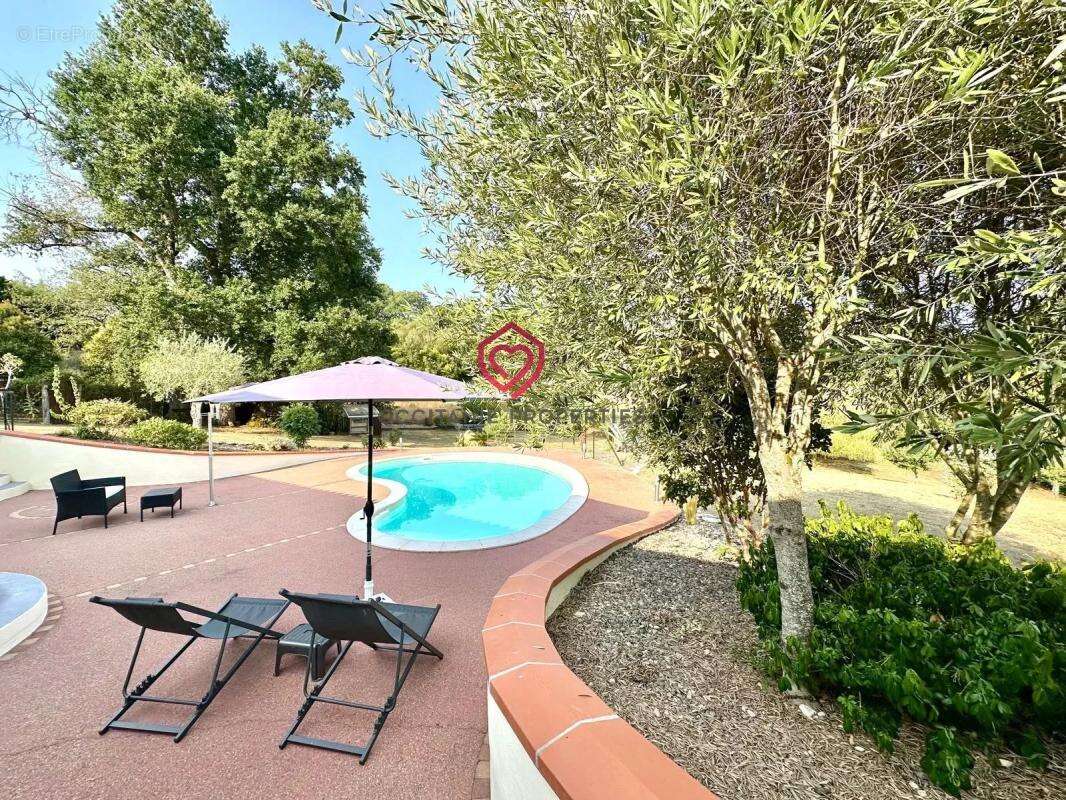 Magnifique ferme avec piscine, dépendances, lac et 6,2 hectares de terrain proche Miélan Gers - photo 18