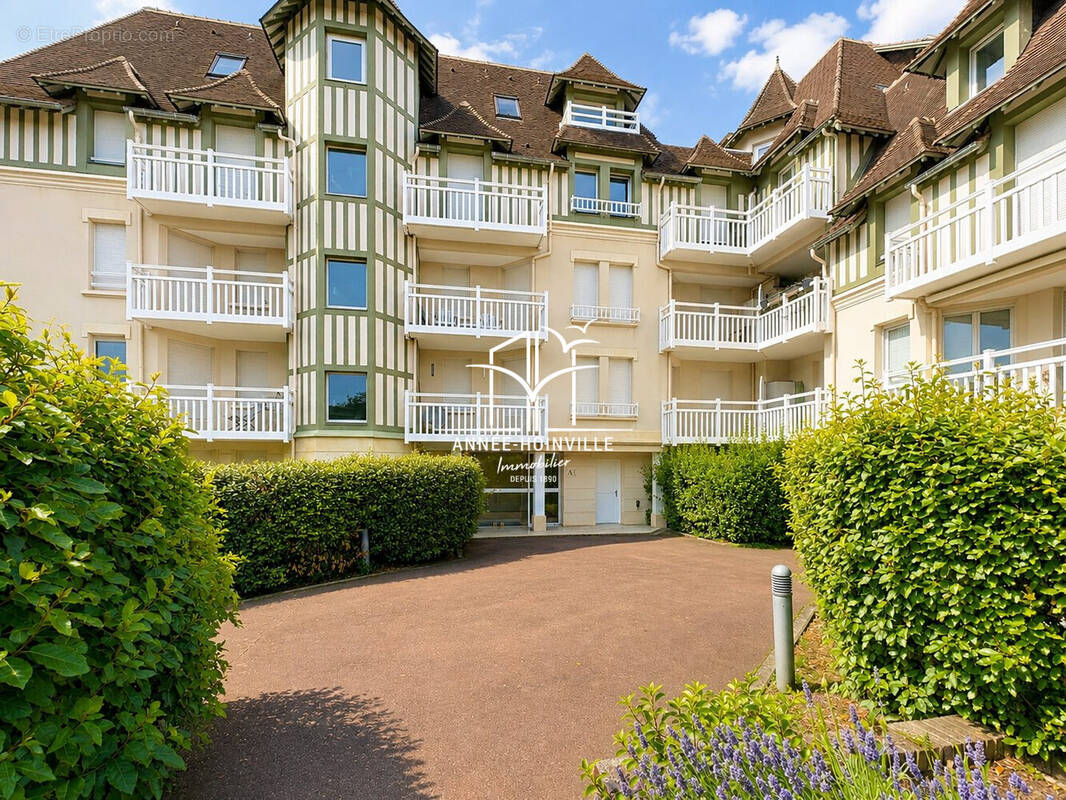 Appartement à TOURGEVILLE