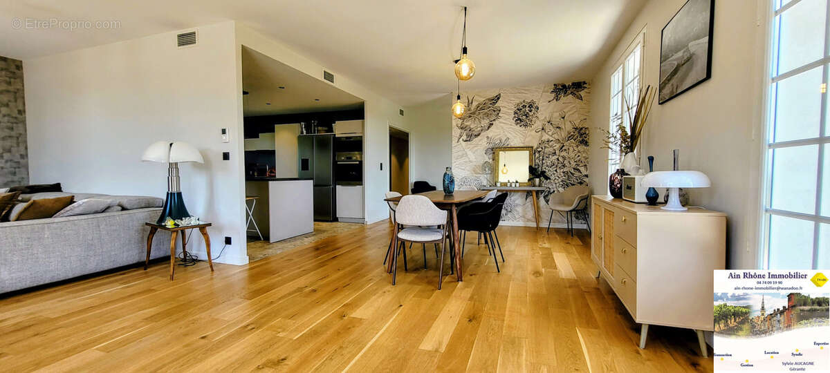 Maison à LIMAS