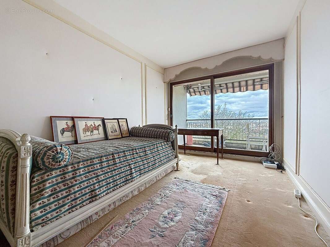 Appartement à CHENNEVIERES-SUR-MARNE