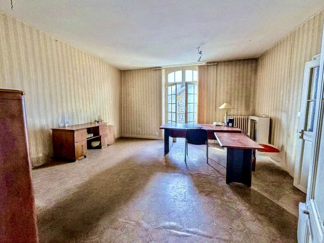 Au cœur du magnifique village de Saint-Cyprien, un ensemble immobilier exclusif - photo 2