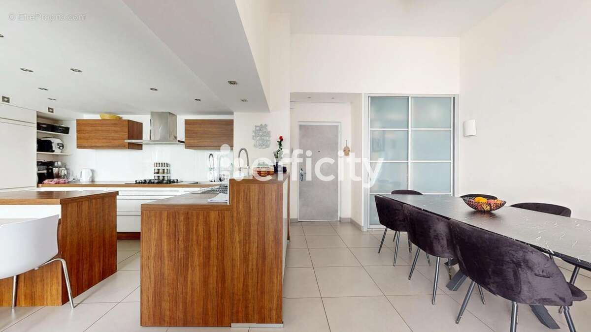 Maison à VILLEURBANNE