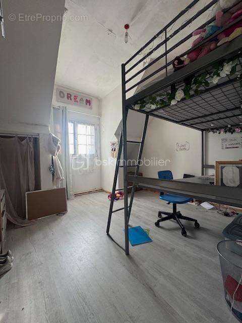 Maison à VILLECONIN