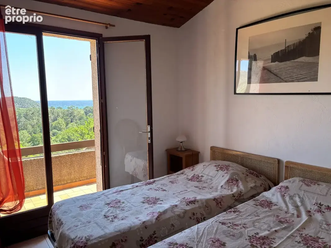 Propriété proche de la Testa  avec piscine et vue panoramique et imprenable sur la mer et les montagnes enviro - photo 13