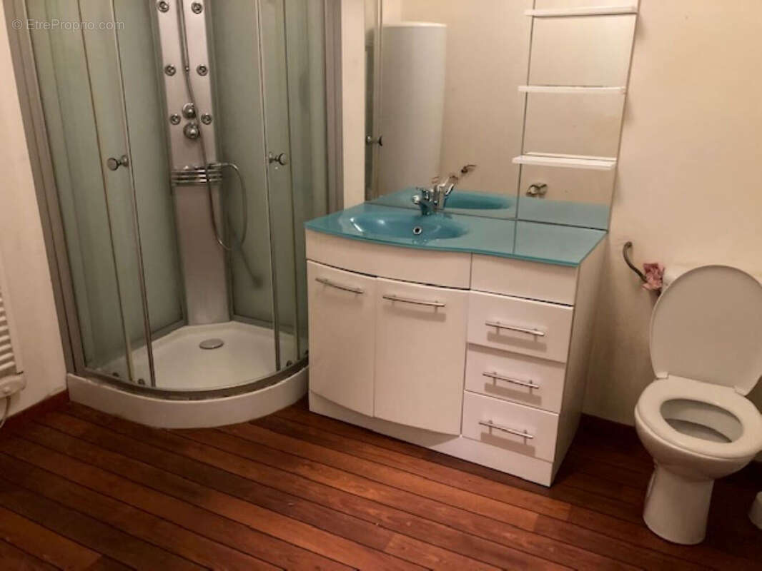 Appartement à COMMANA