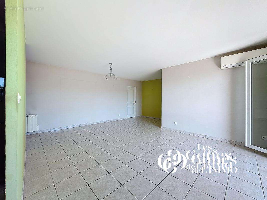 Appartement à CRAPONNE