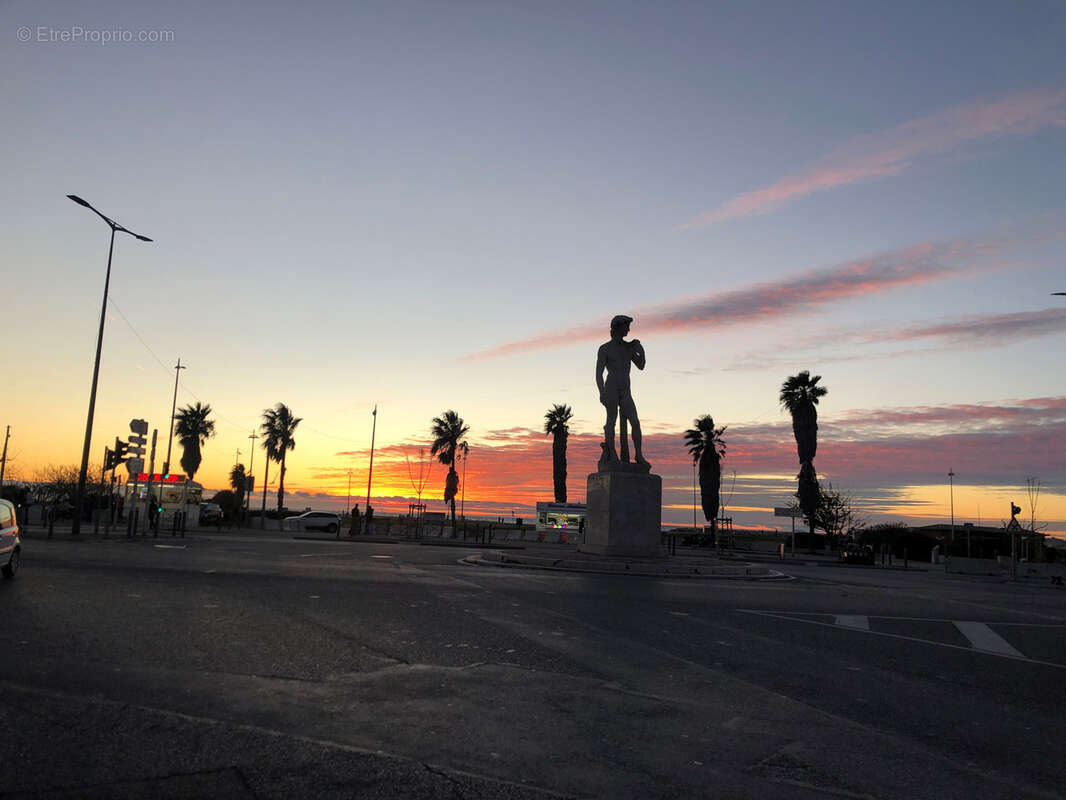 Appartement à MARSEILLE-8E