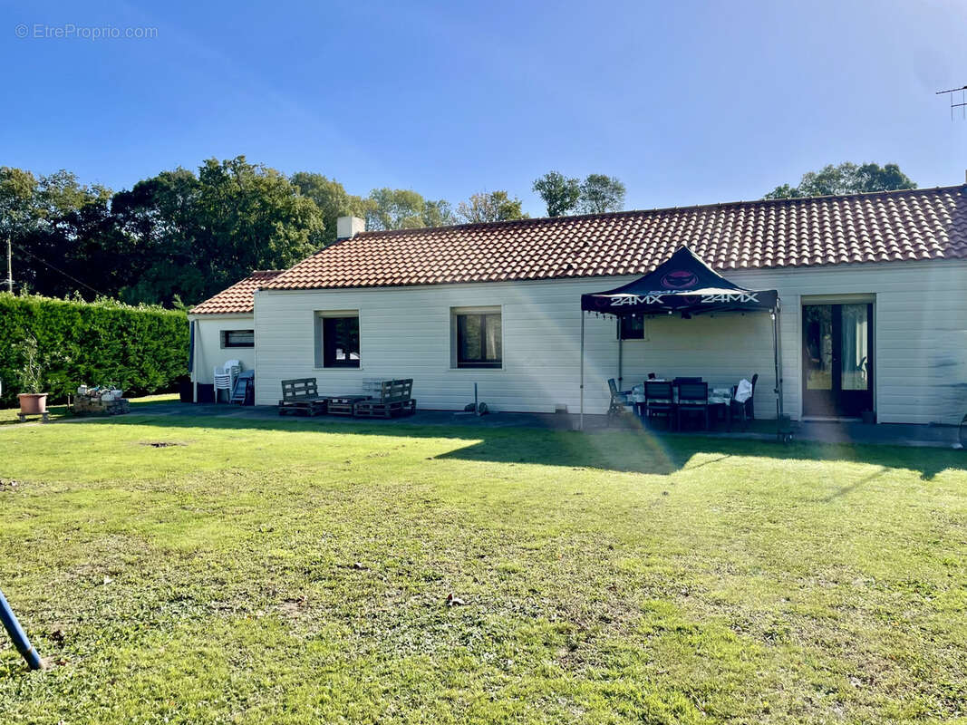 Maison à SAINT-AIGNAN-GRANDLIEU