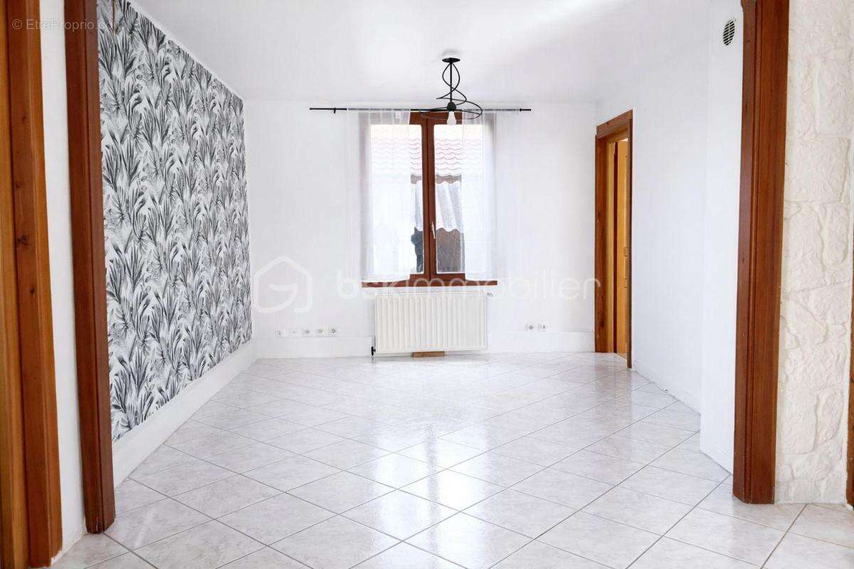 Appartement à PONTAULT-COMBAULT