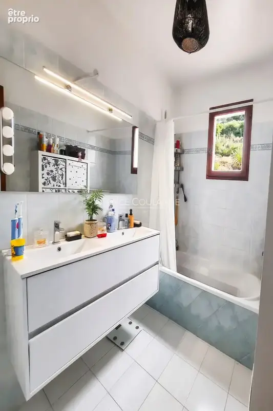 Maison 84 m² à Saint-Cyr-Sur-Mer  - photo 6