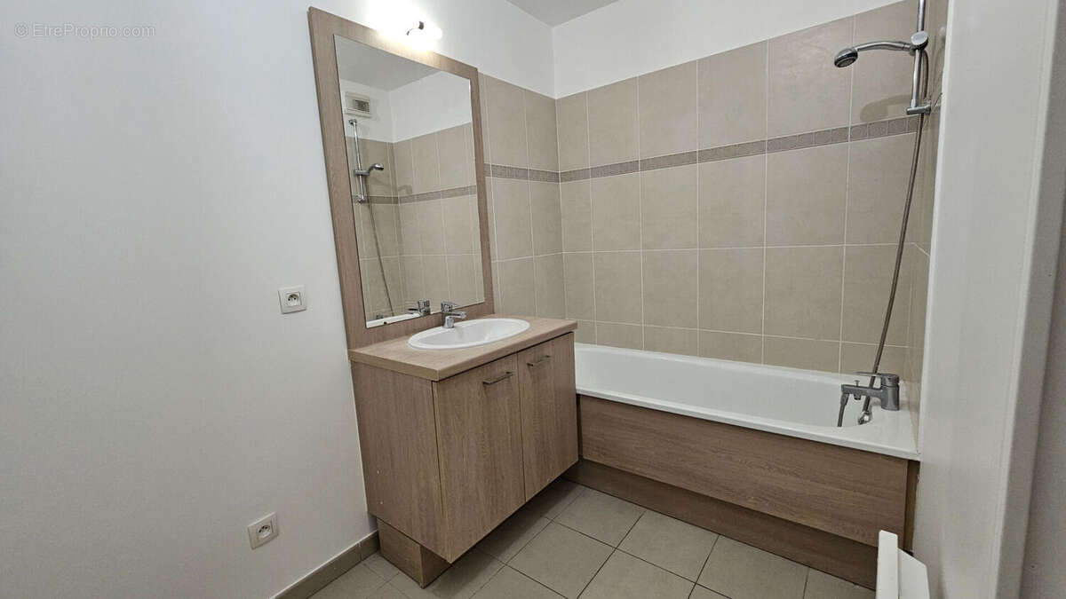 Appartement à HOUILLES