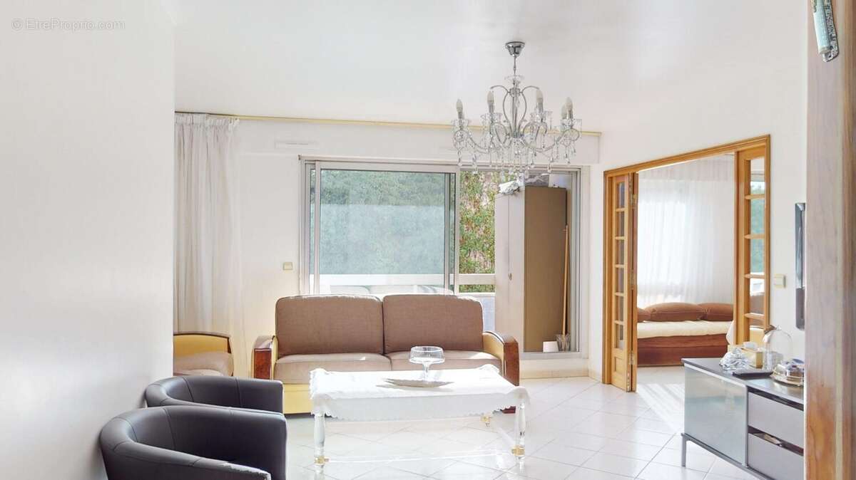 Appartement à PARIS-19E