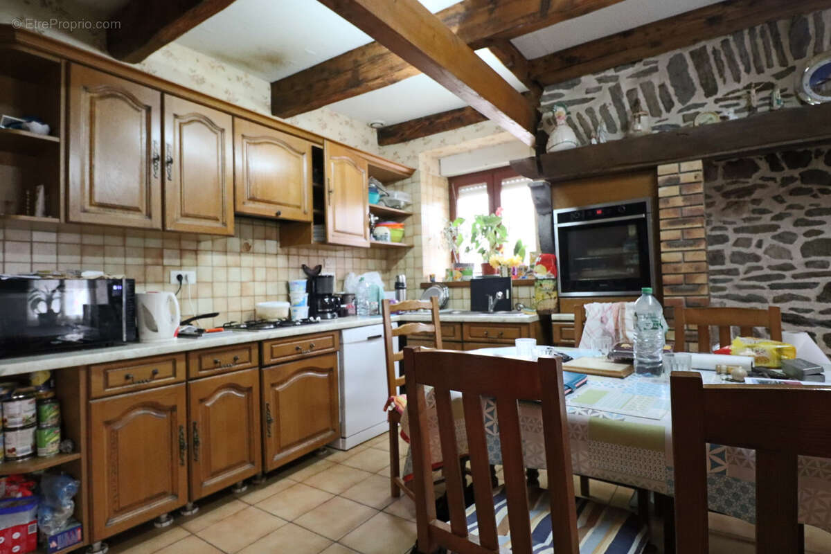 Maison à SAINT-SULPICE