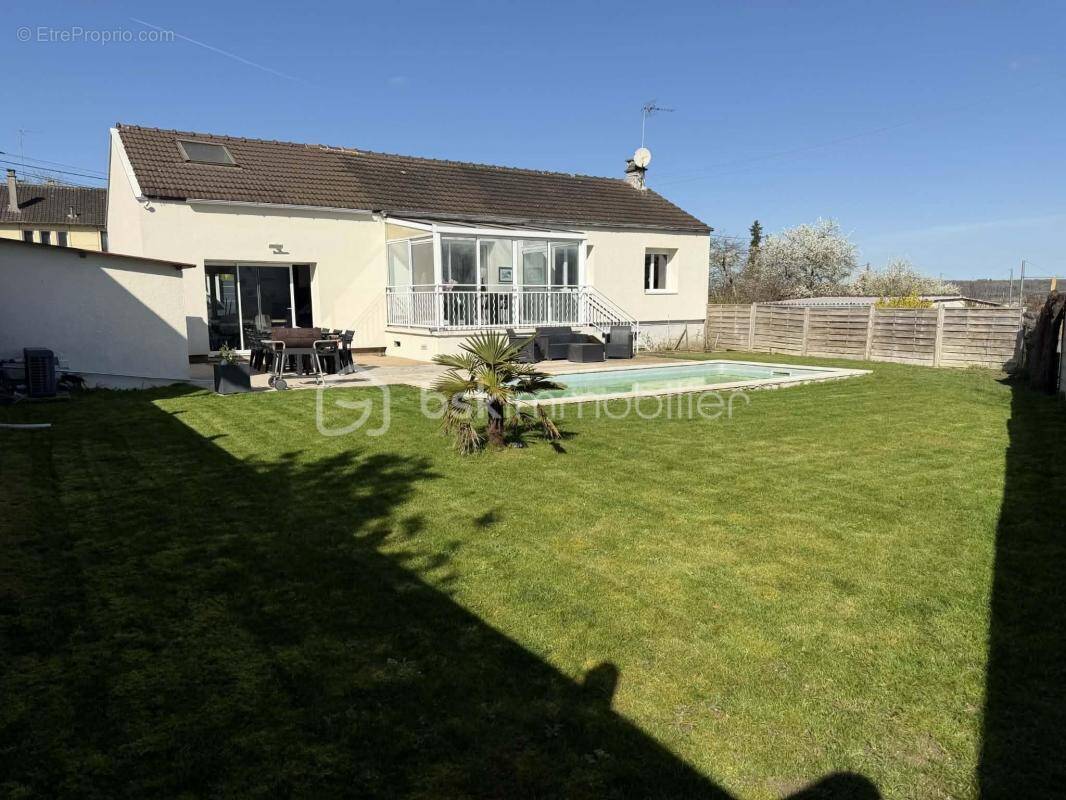 Maison à MORET-SUR-LOING