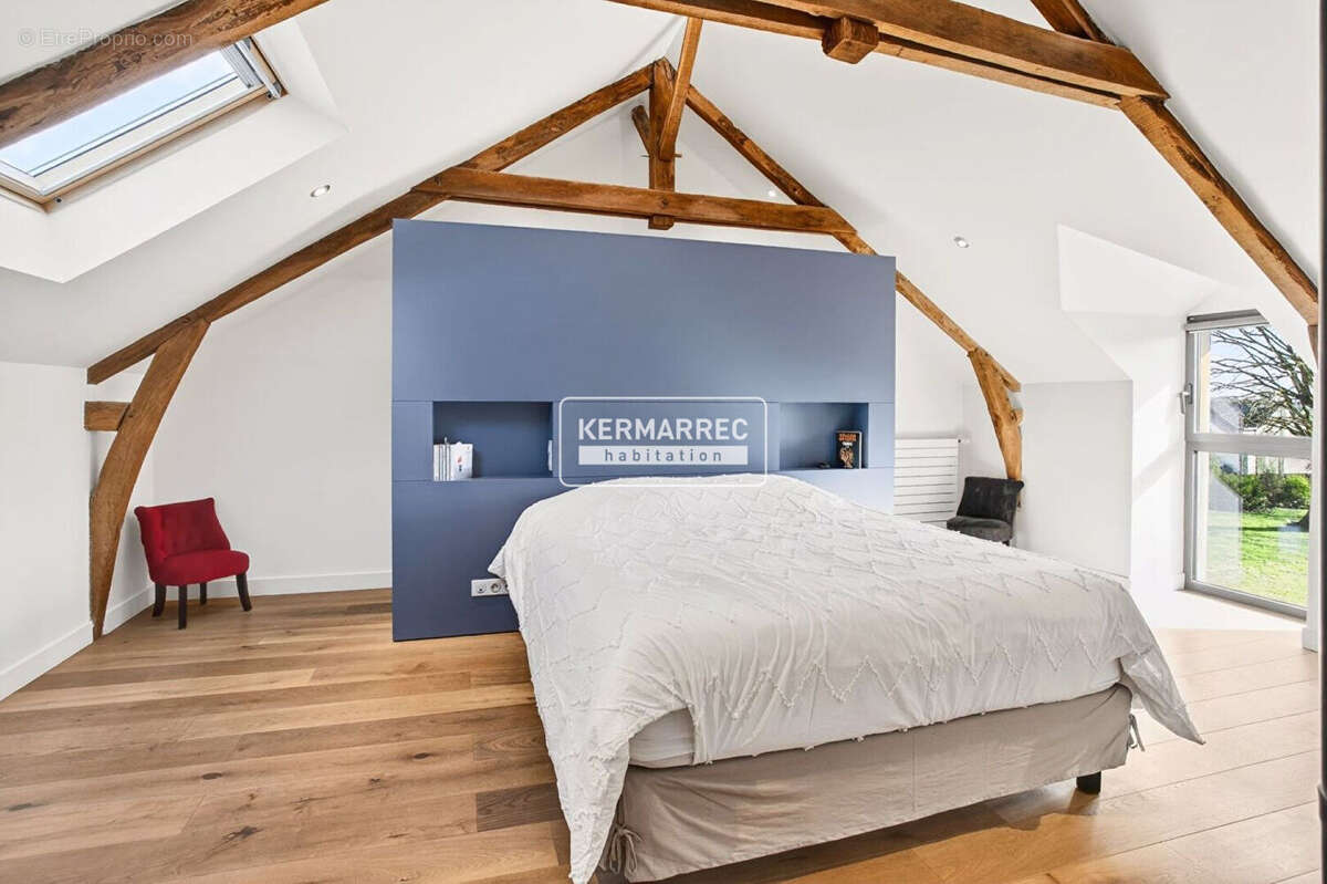 Maison à LA CHAPELLE-DES-FOUGERETZ